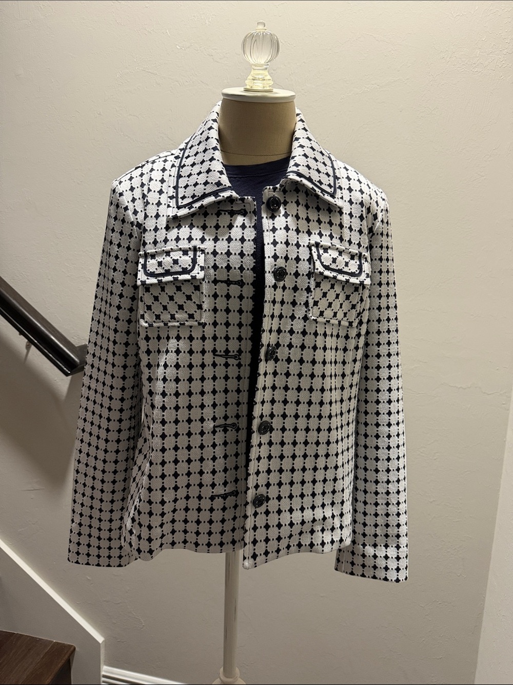 Women’s Cabi Teatime Jacket Navy & White Lattice Print Size Small